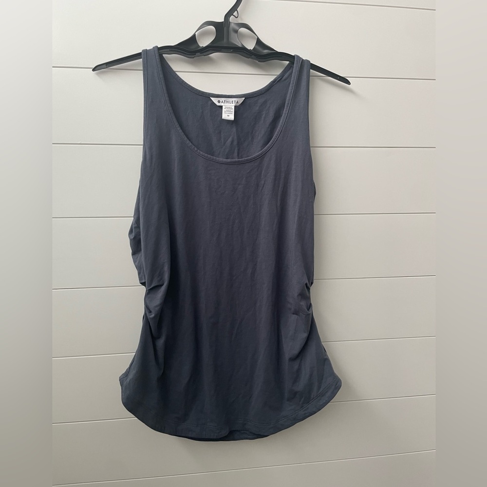 Athleta scoop neck tank size medium‎